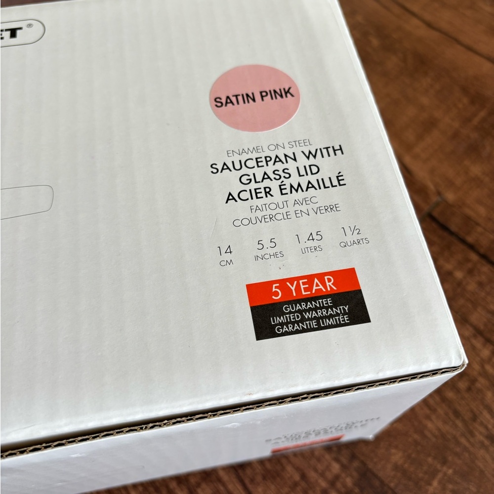 NIB | Le Creuset Saucepan with glass lid | SATIN PINK RARE - Picture 3 of 9